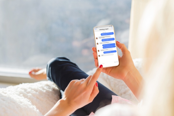 Spy on Facebook Messenger Chat