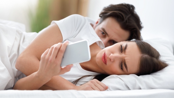 How to See My Wife’s Text Messages for Free